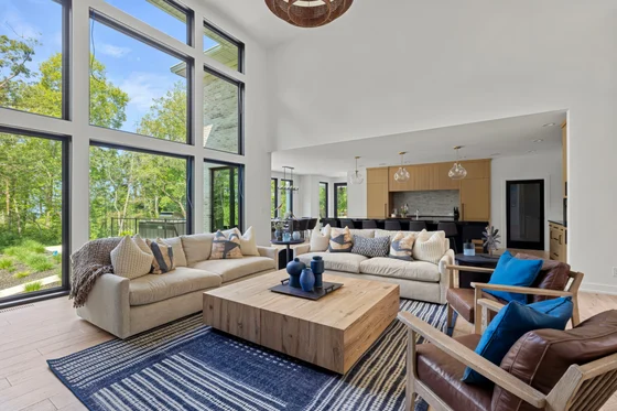 Living Room - Image 2